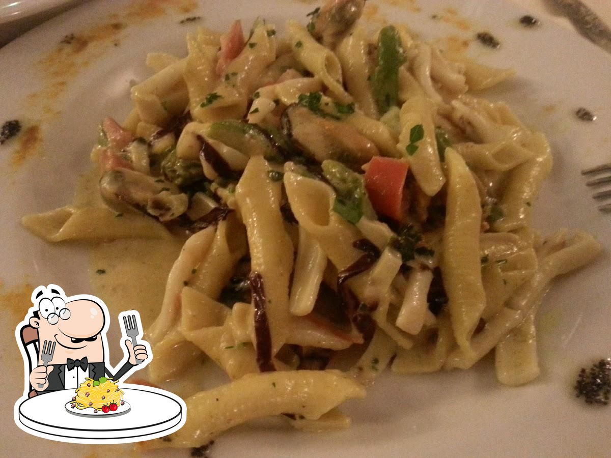 Piatto di pasta fresca al Ristorante Pizzeria Cavallino Rosso